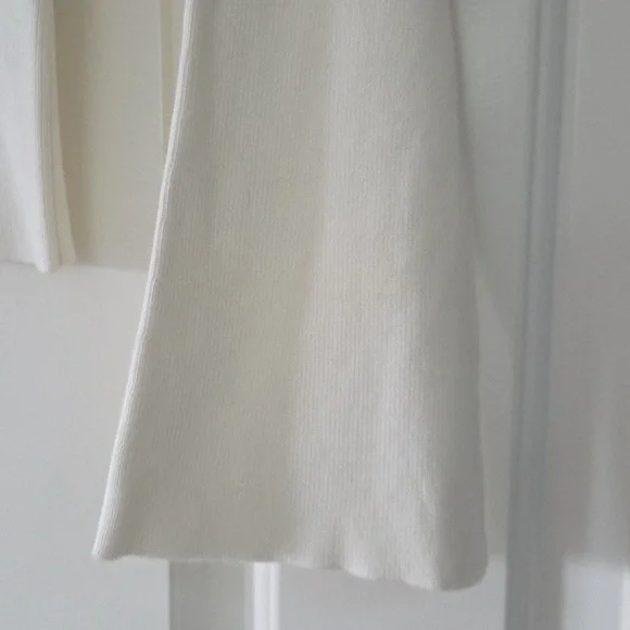 NWT Anthropologie Maeve Bell Sleeve Top // Ivory, XXS - Picture 3 of 5